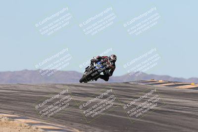 media/Dec-07-2025-CVMA (Sun) [[3e7d2de5dc]]/Race 7-Formula Lightweight Twins Shootout/